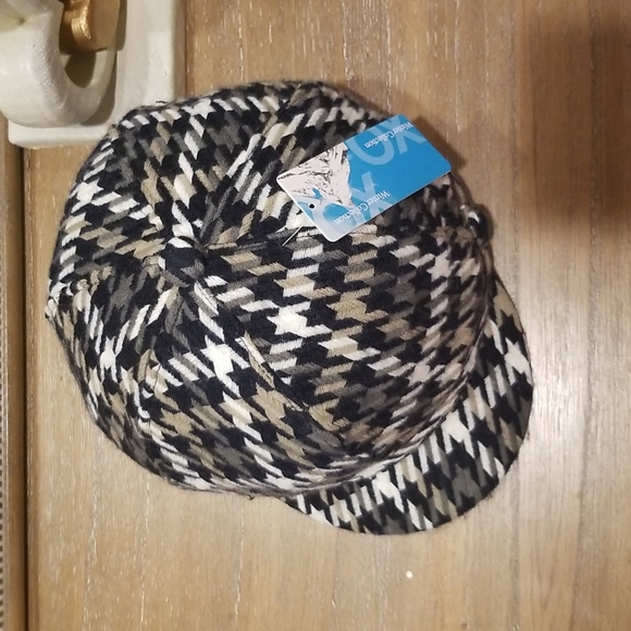 Houndstooth Hat - Picture 4 of 4